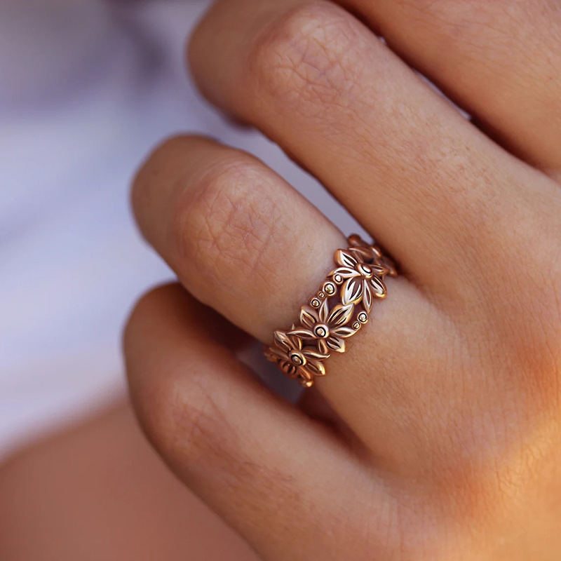 Vintage Copper Daisy Ring - Romantic Gift for Women